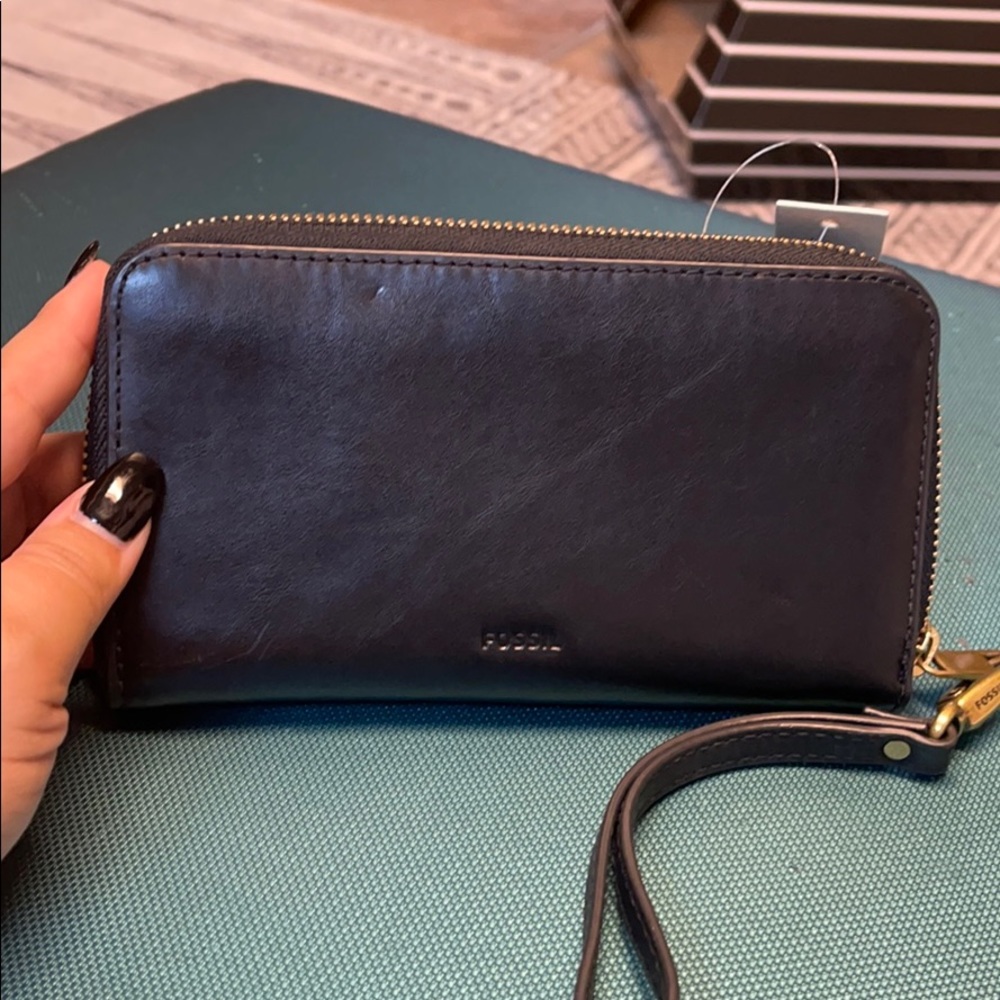 Fossil wallet